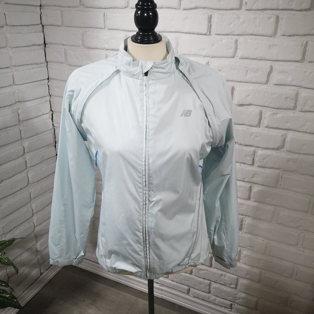 New Balance Lightweight Ladies Size Medium Baby Blue Windbreaker Jacket / Vest